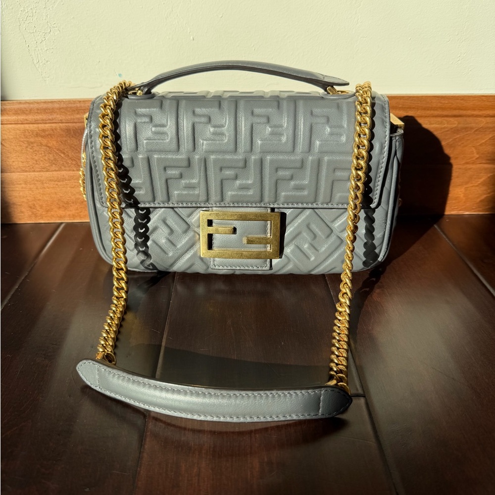 Fendi FF Motif Baguette Chain Midi Gray Shoulder Bag